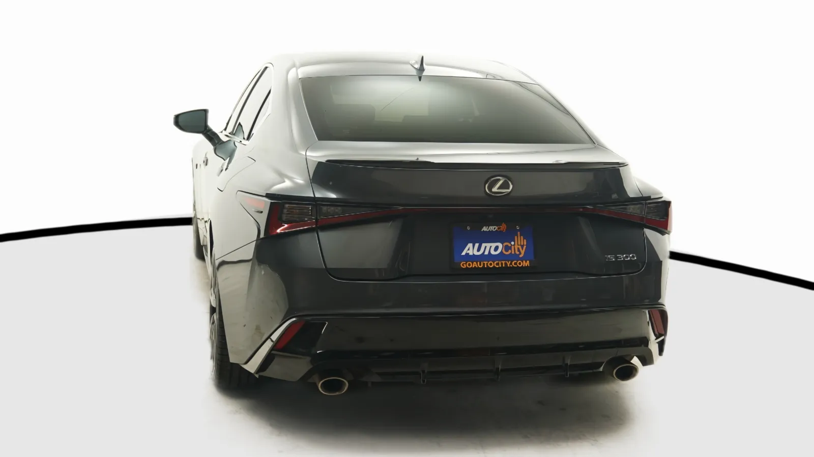 Lexus IS photo 13