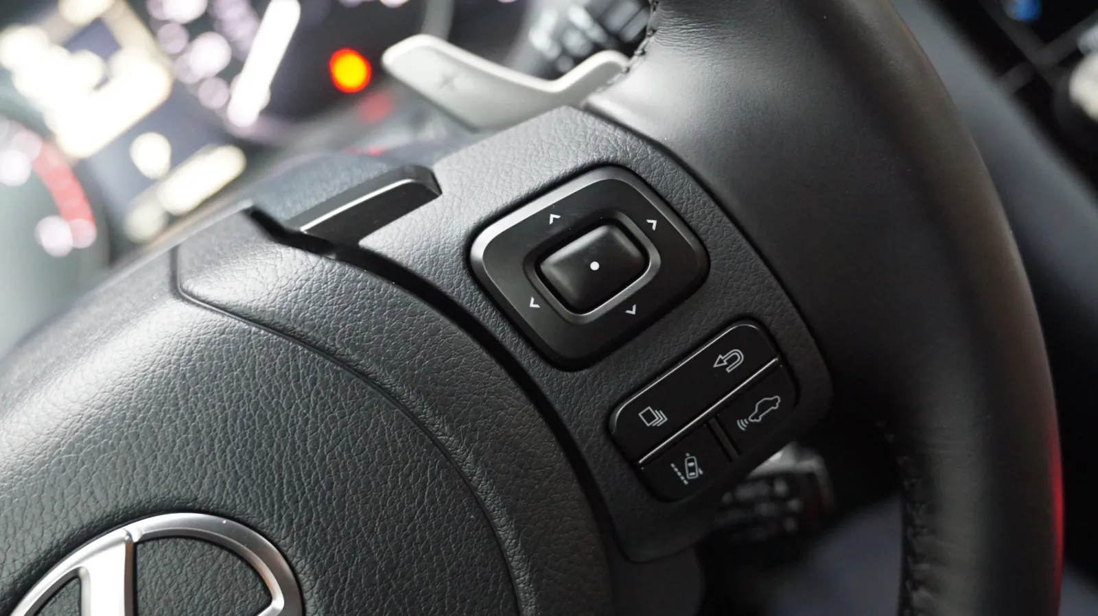 Lexus IS photo 19