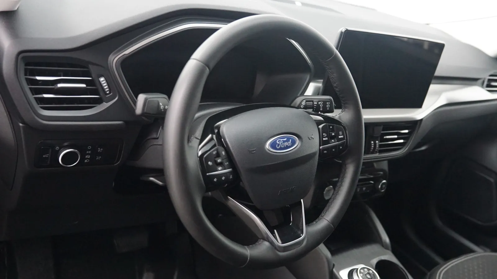 Ford Escape photo 10
