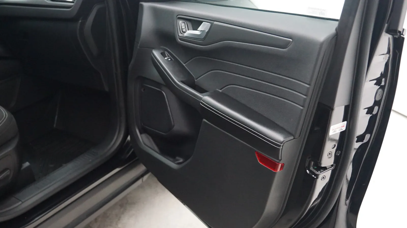 Ford Escape photo 14