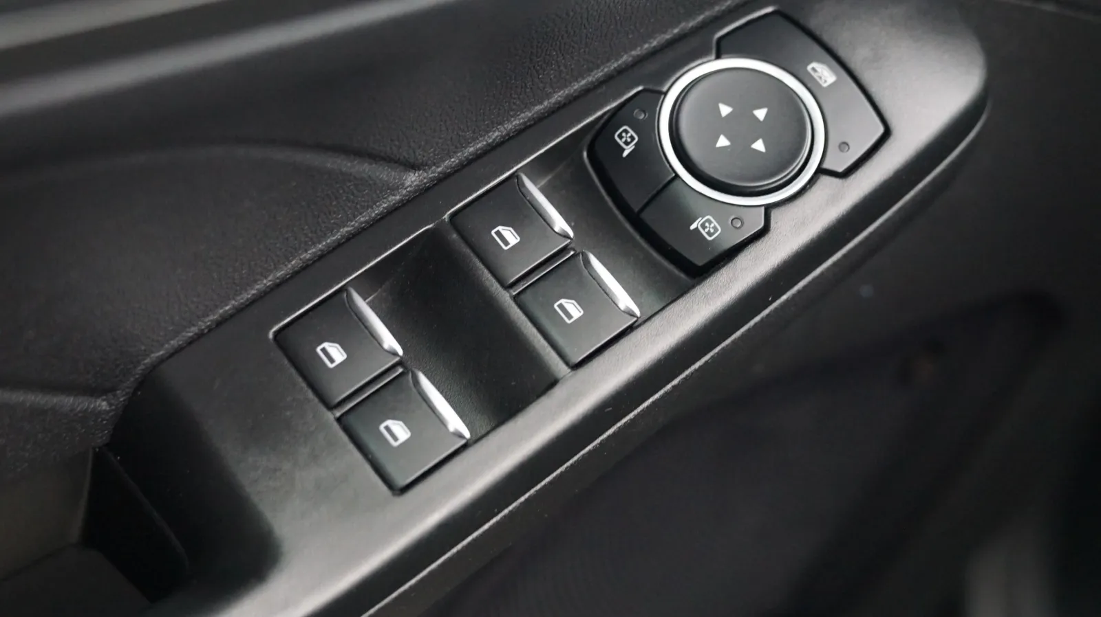 Ford Escape photo 15