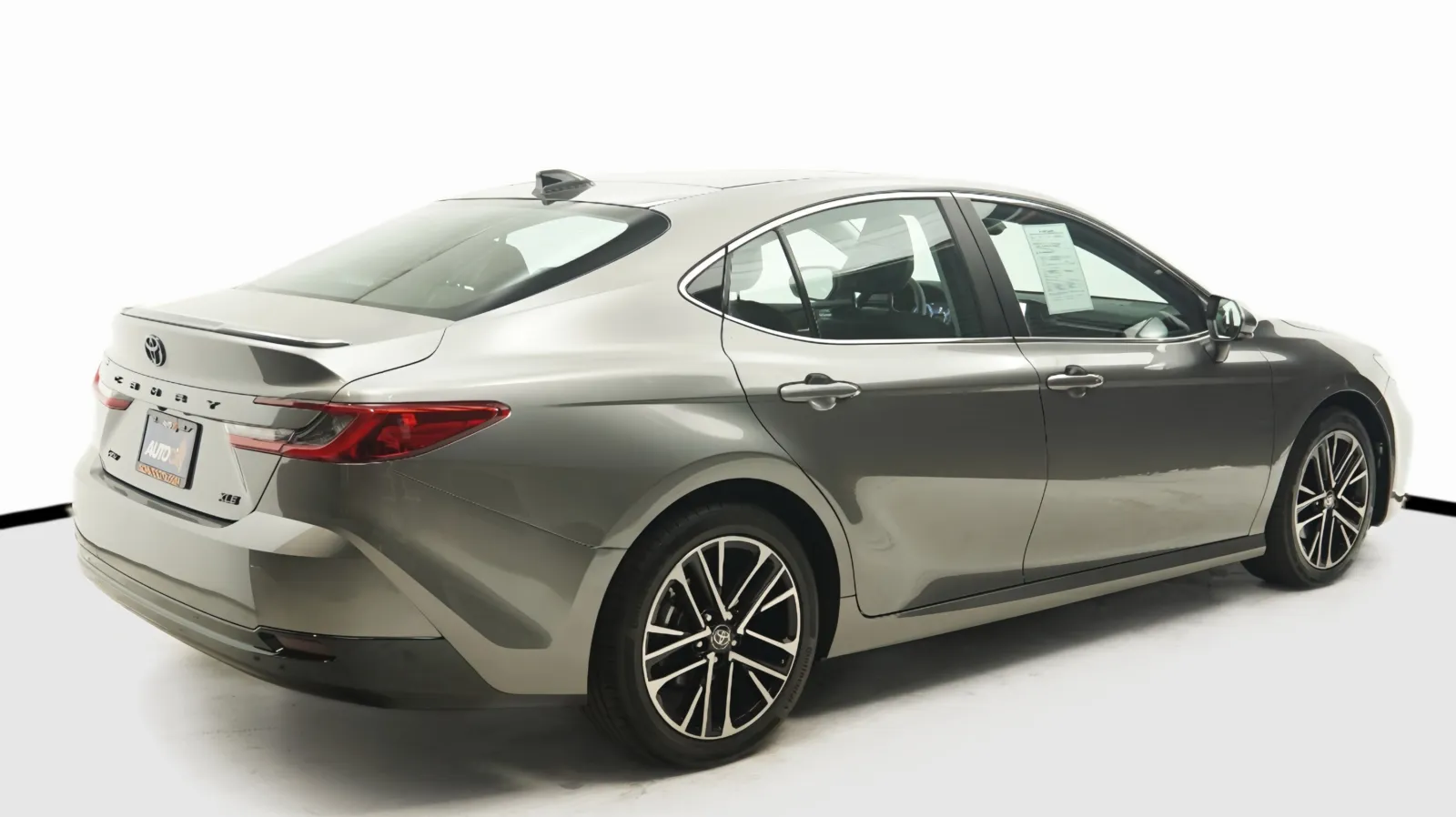 More photos of 2025 Toyota Camry XLE at Auto City, CA