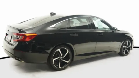 More photos of 2018 Honda Accord Sport 1.5T at Auto City, CA
