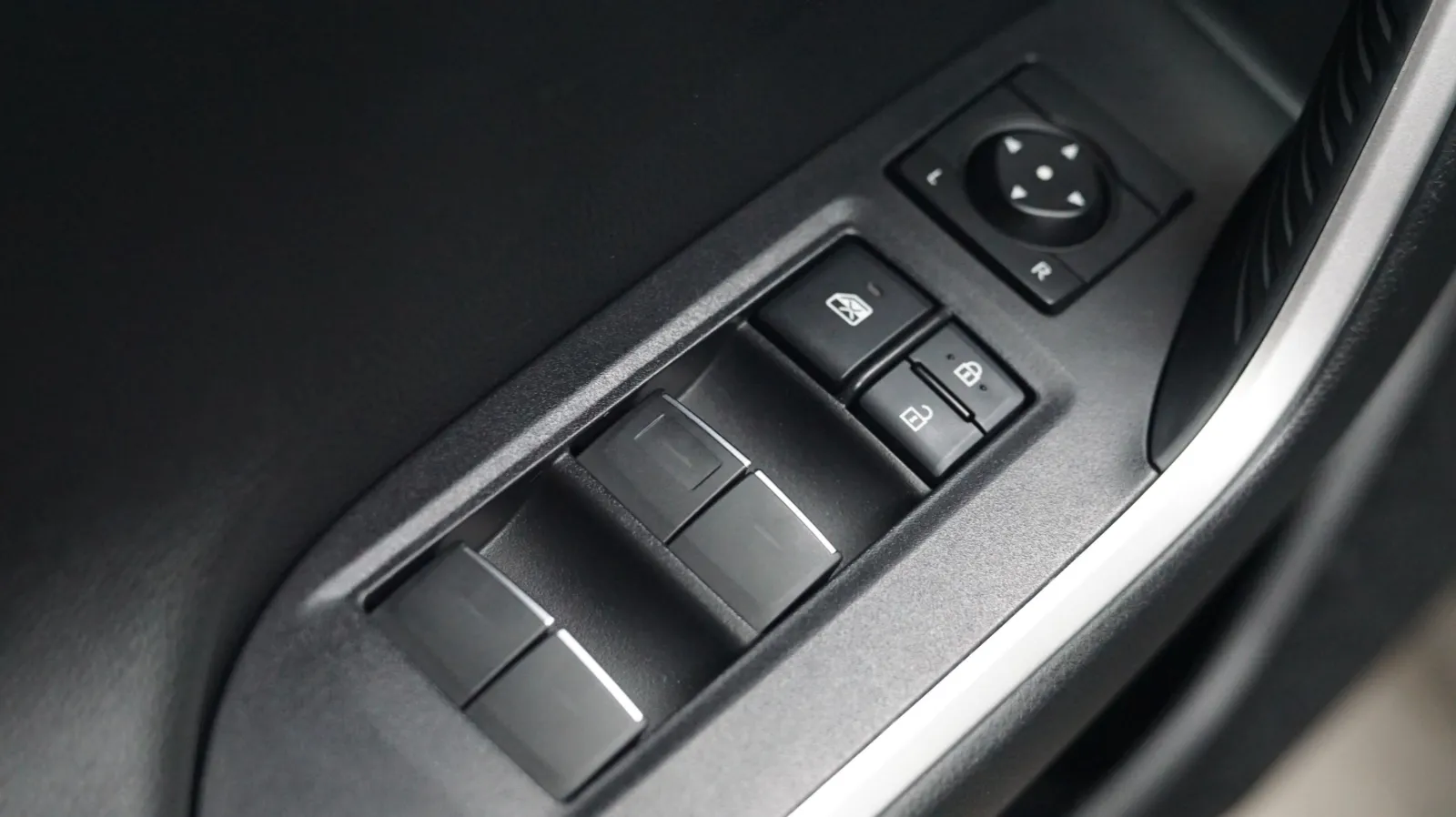 Toyota RAV4 photo 16