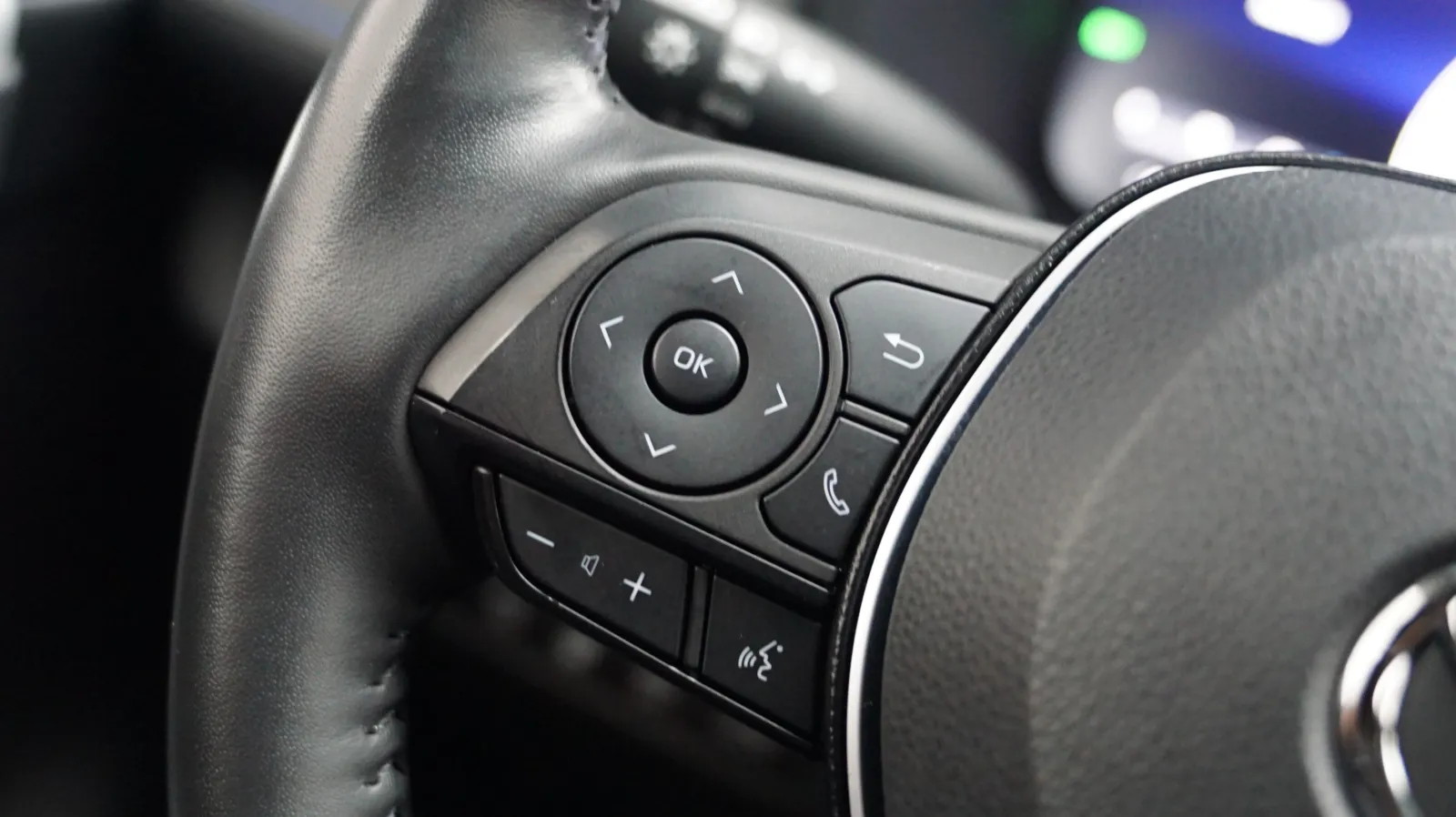 Toyota RAV4 photo 18