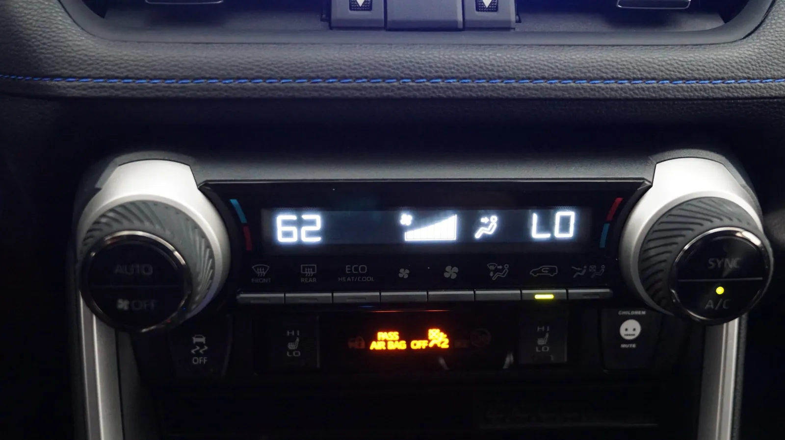 Toyota RAV4 photo 21