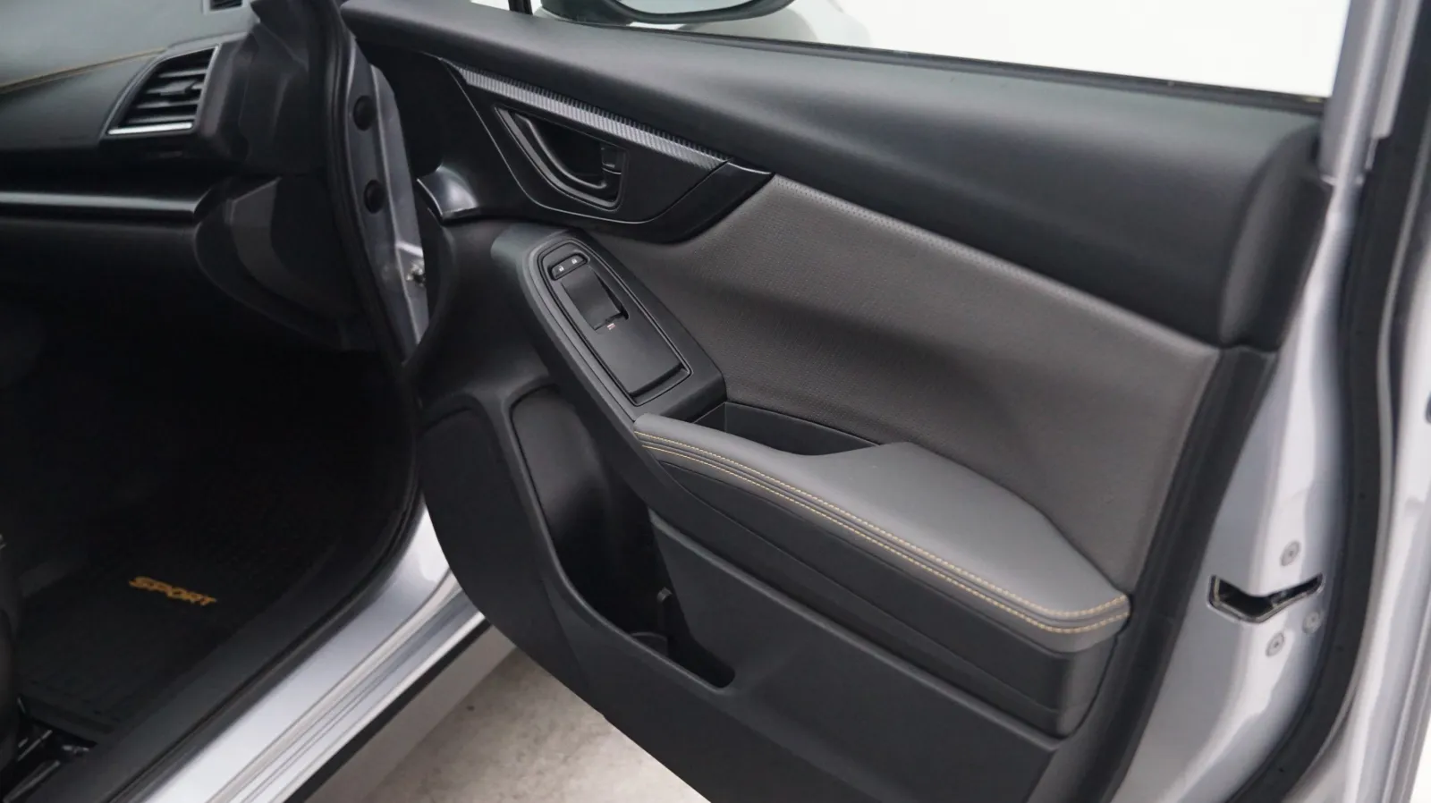 Subaru Crosstrek photo 14