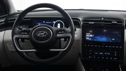 More photos of 2022 Hyundai Tucson Limited at Auto City, CA