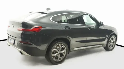More photos of 2020 BMW X4 xDrive30i at Auto City, CA