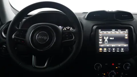 More photos of 2022 Jeep Renegade Latitude at Auto City, CA