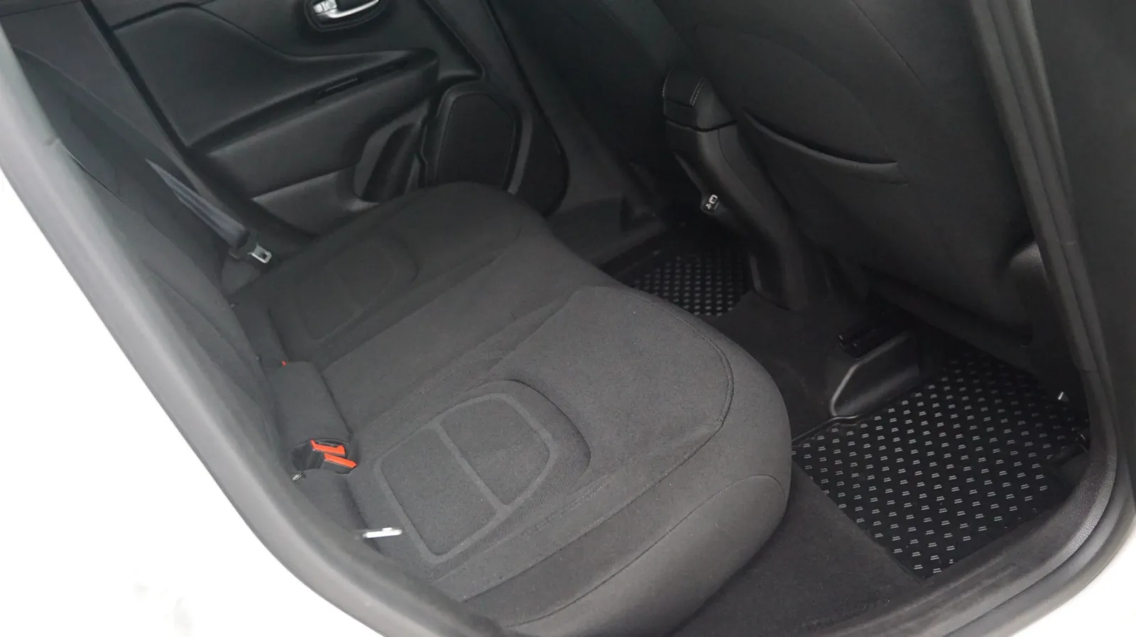 Jeep Renegade photo 11