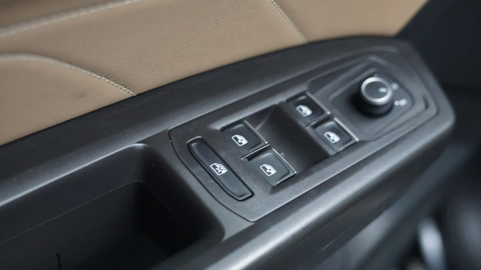 Volkswagen Atlas Cross Sport photo 16