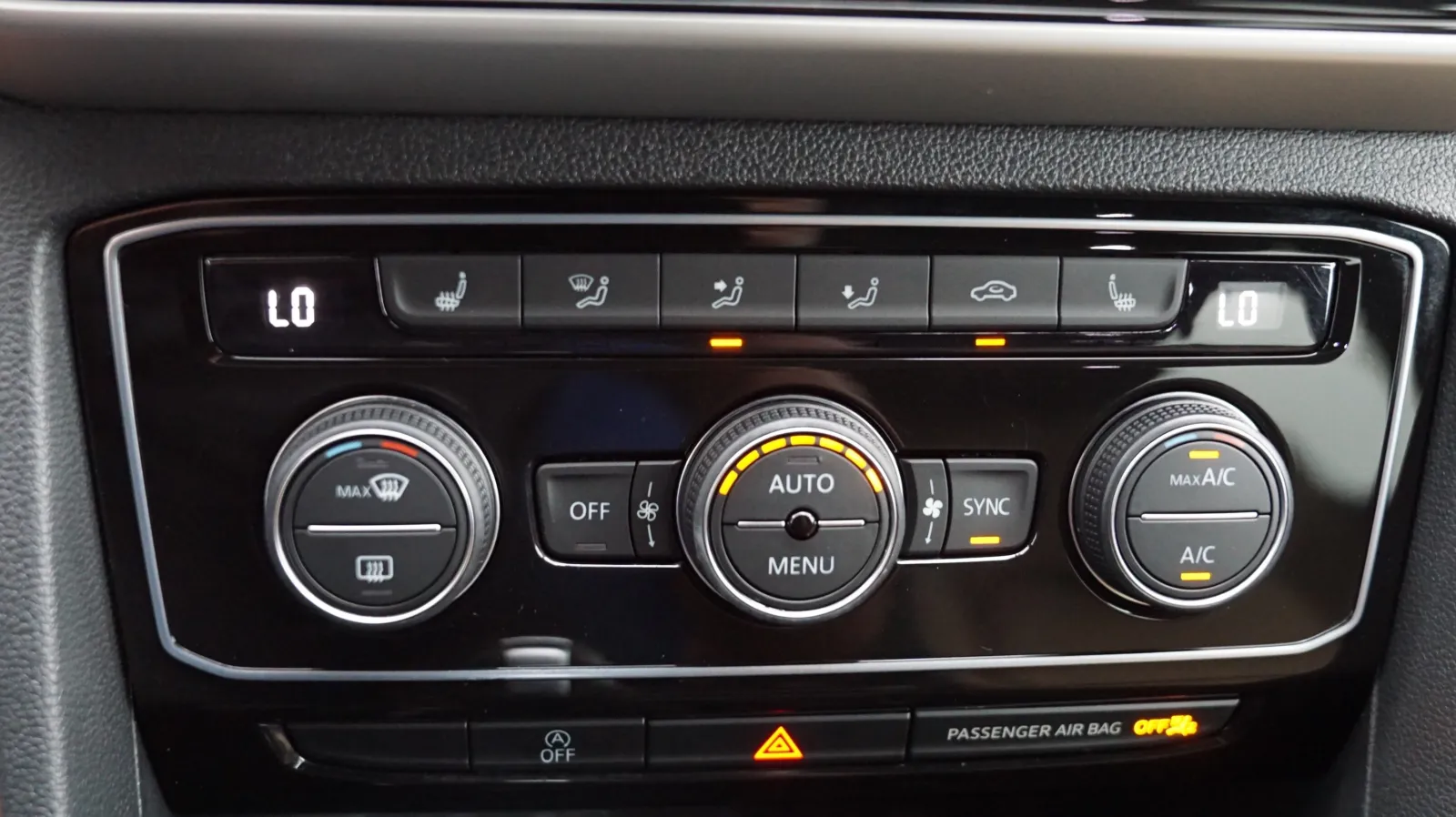 Volkswagen Atlas Cross Sport photo 22