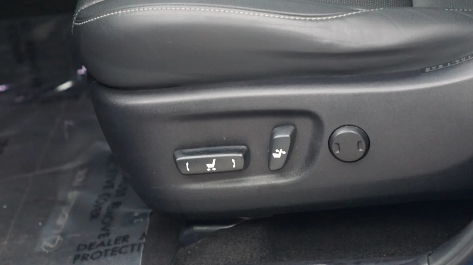 Lexus NX photo 16