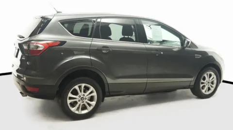 More photos of 2017 Ford Escape SE at Auto City, CA