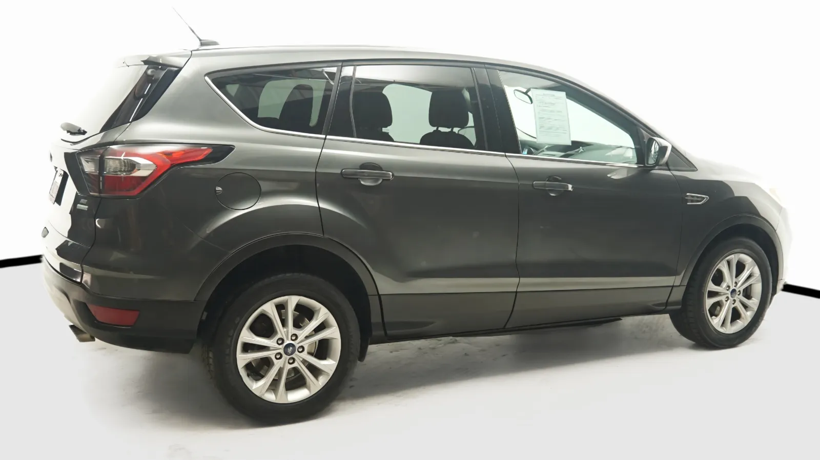 More photos of 2017 Ford Escape SE at Auto City, CA