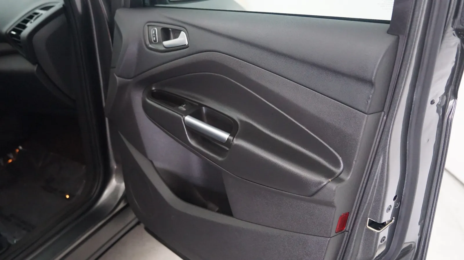 Ford Escape photo 14