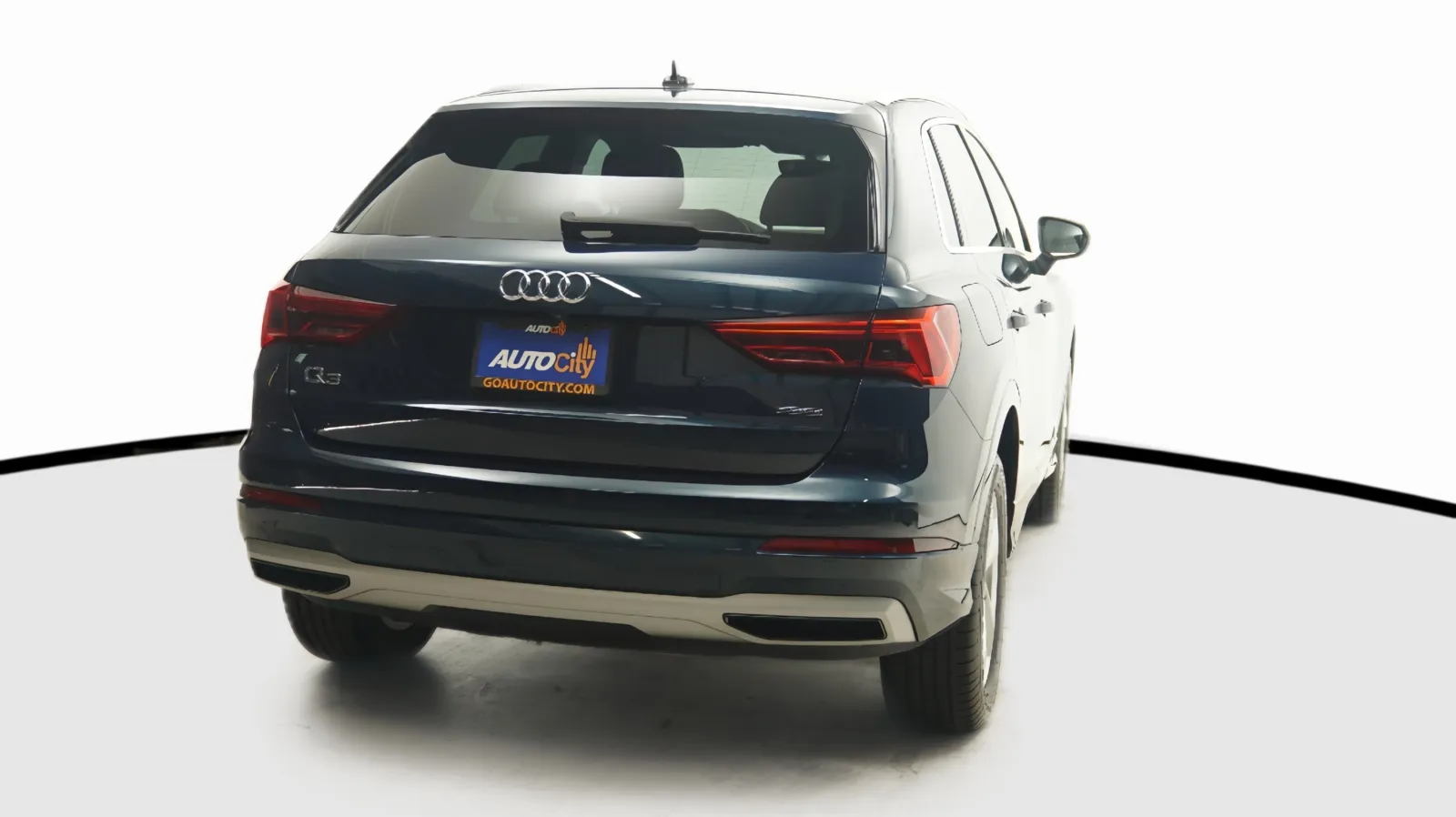 Audi Q3 photo 8