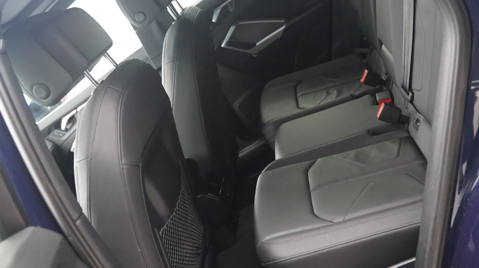 Audi Q3 photo 12