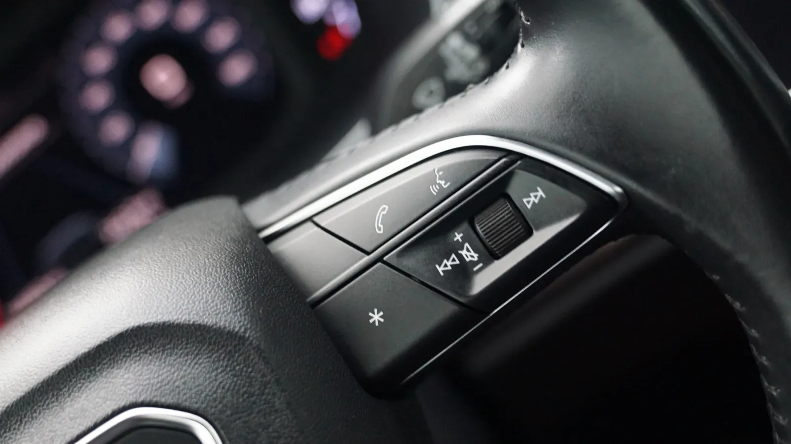Audi Q3 photo 20