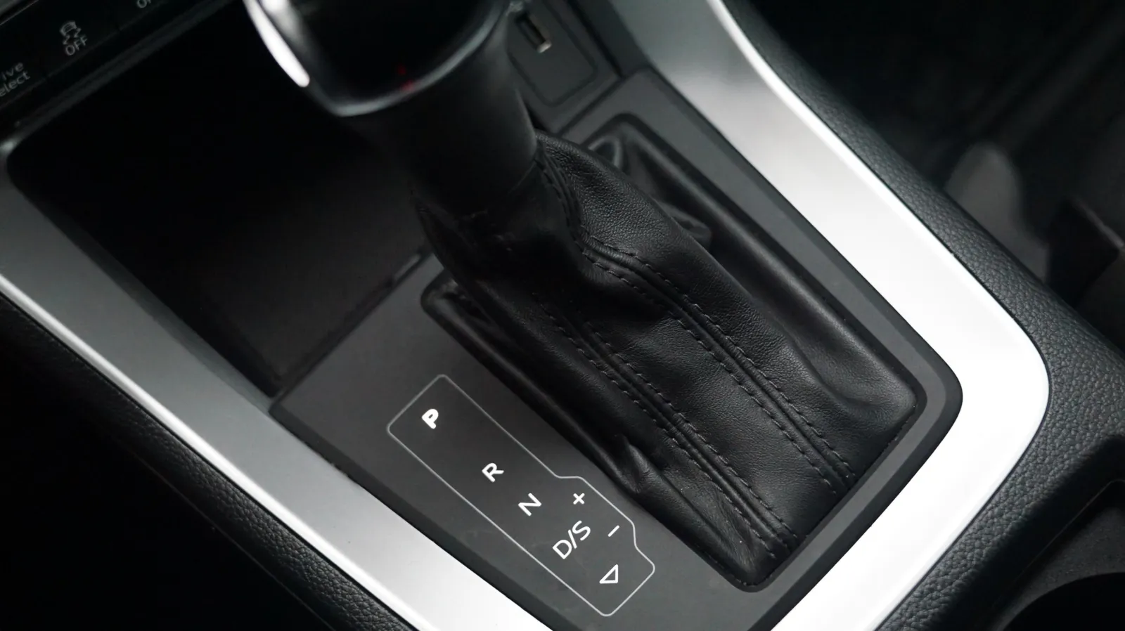 Audi Q3 photo 23