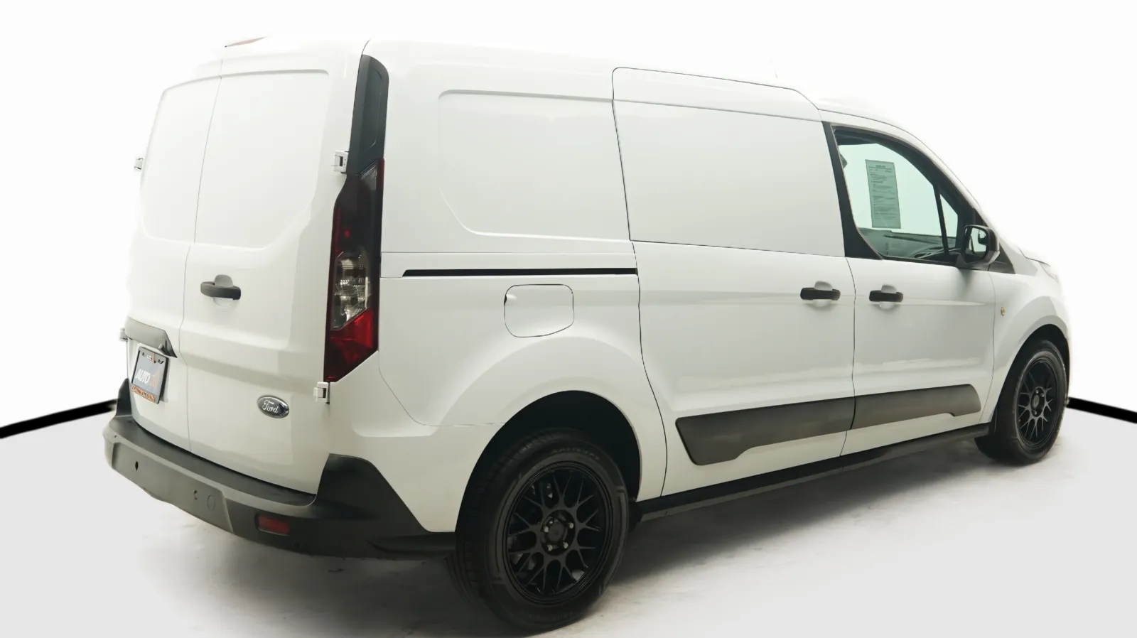 More photos of 2019 Ford Transit Connect Van XLT at Auto City, CA