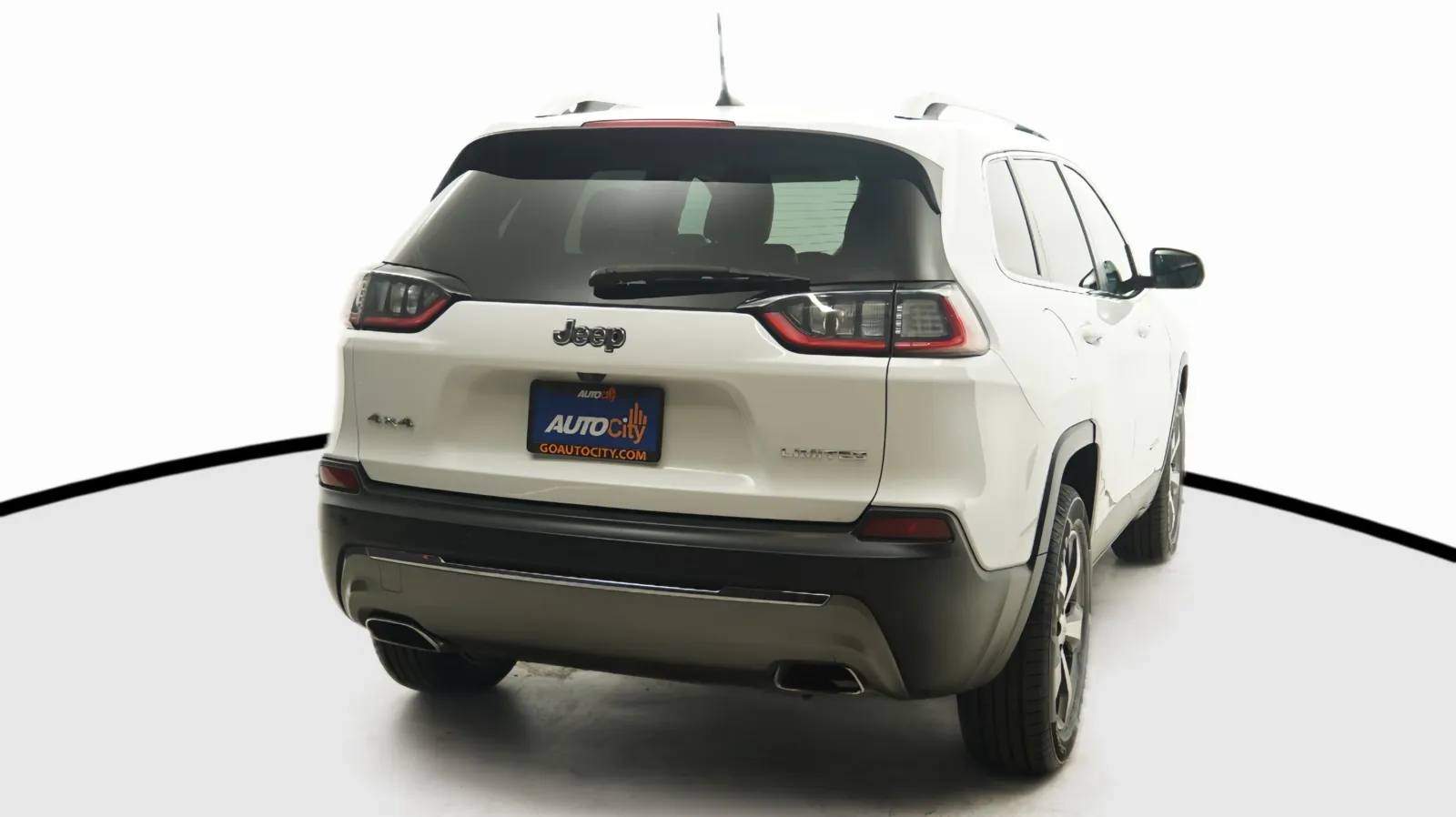 Jeep Cherokee photo 8