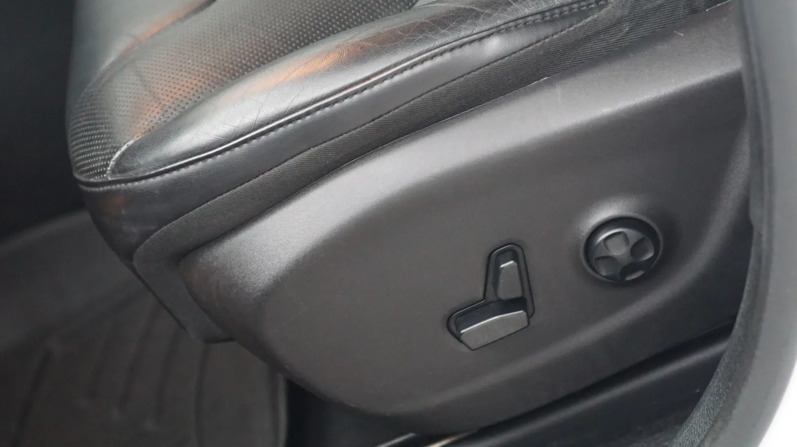 Jeep Cherokee photo 15