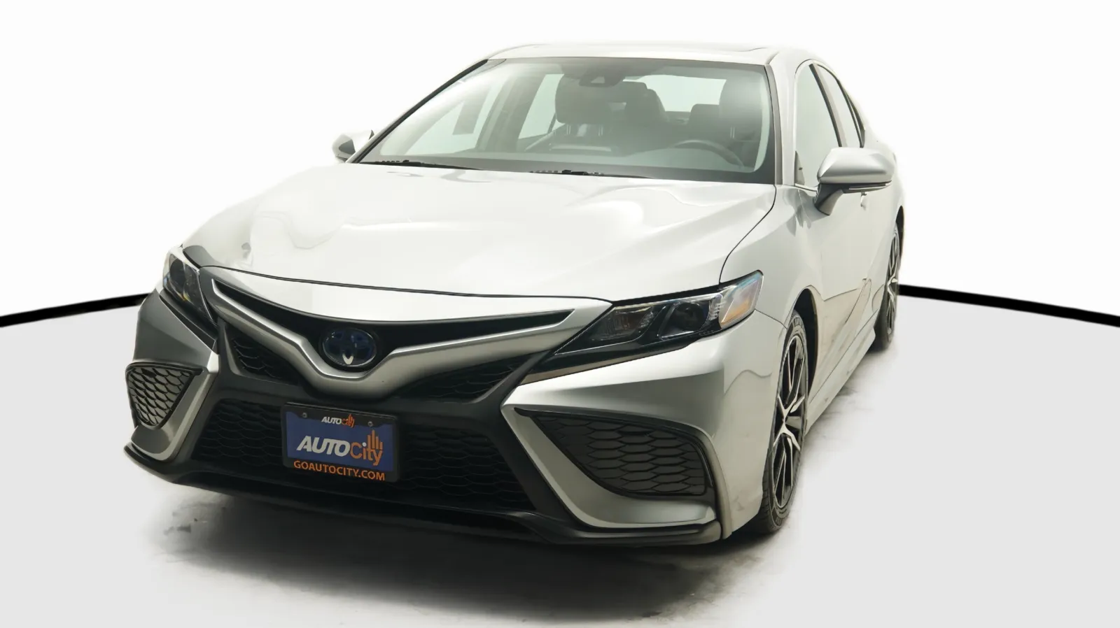 Silver 2024 Toyota Camry Hybrid SE for sale in El Cajon, CA