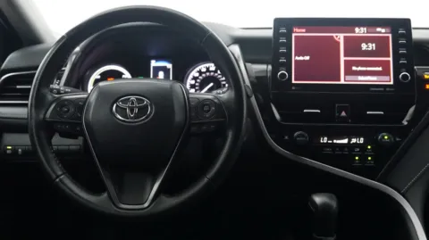 More photos of 2024 Toyota Camry Hybrid SE at Auto City, CA