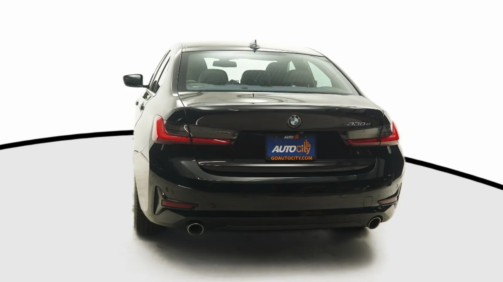 BMW 3 Series photo 13