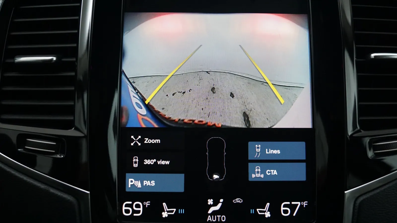 Volvo XC90 photo 9