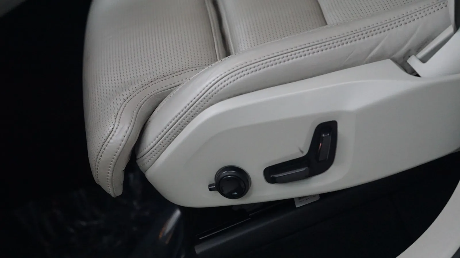 Volvo XC90 photo 17