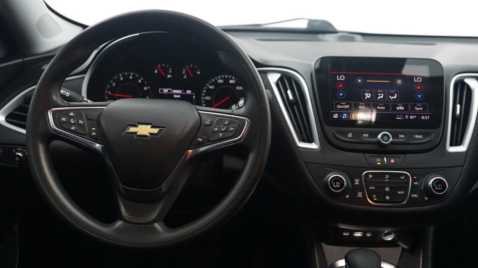 More photos of 2024 Chevrolet Malibu LT at Auto City, CA