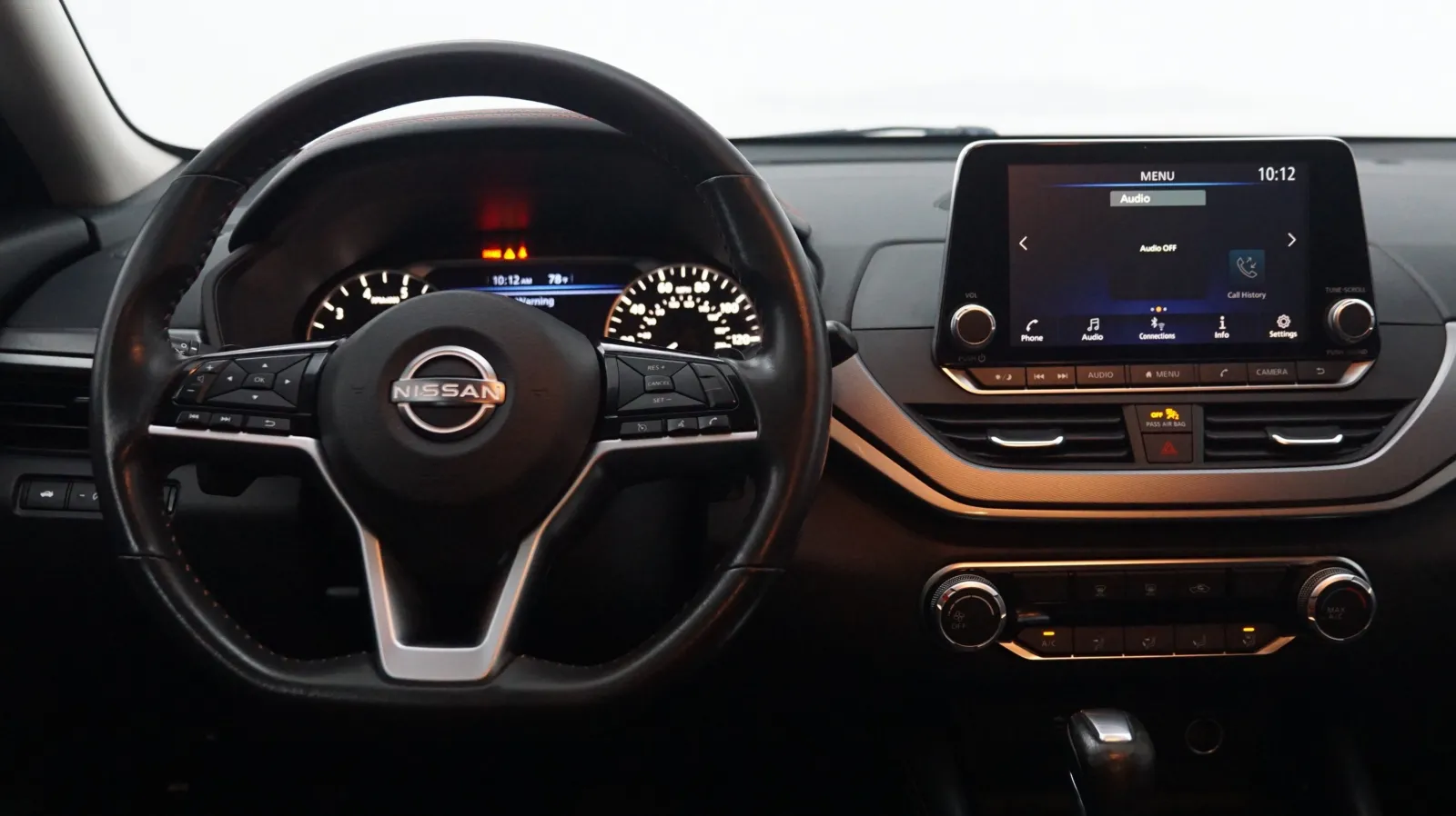More photos of 2024 Nissan Altima 2.5 SR at Auto City, CA