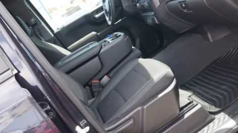 More photos of 2023 Chevrolet Silverado 1500 Custom at Auto City, CA