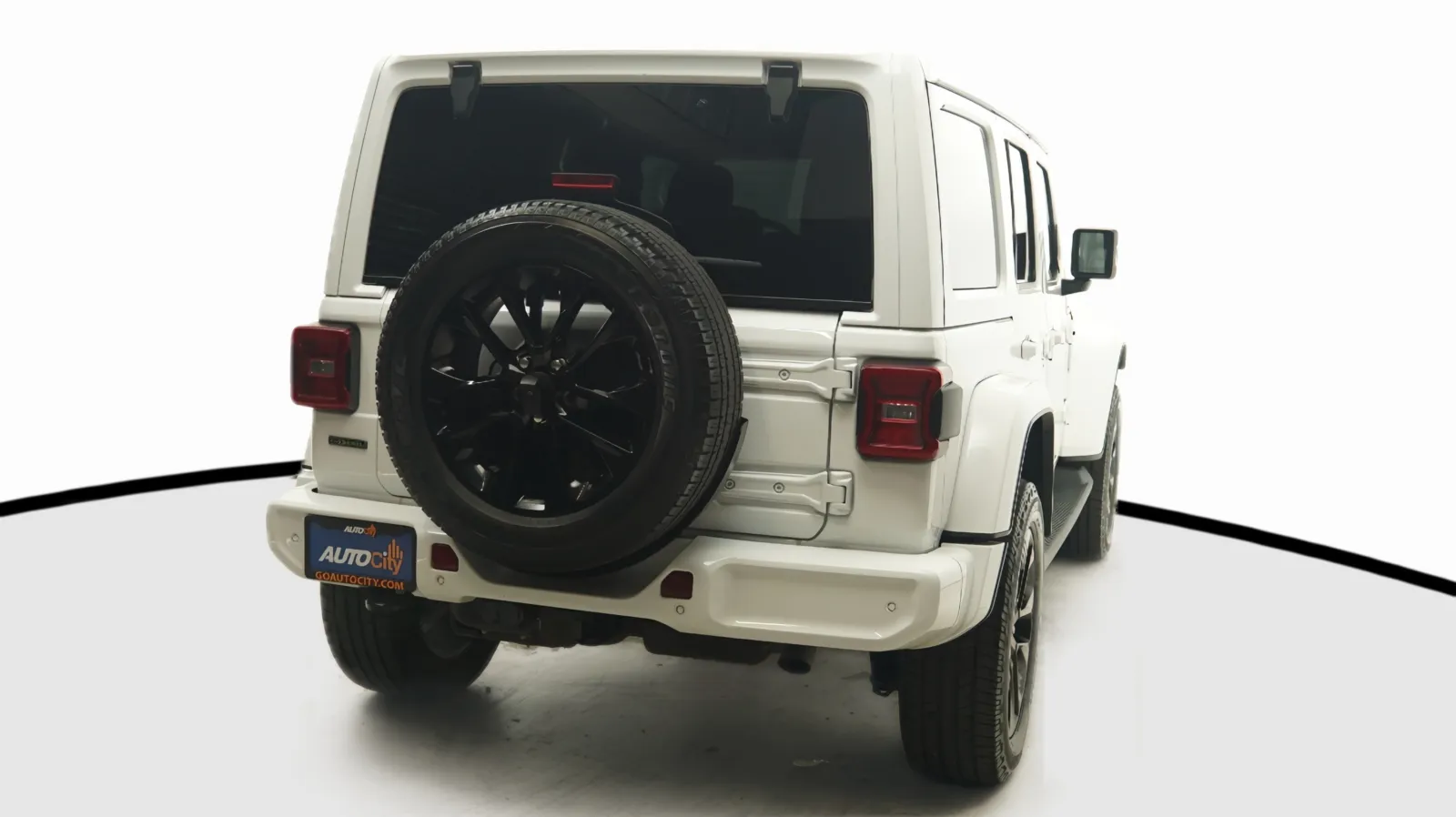 Jeep Wrangler photo 8