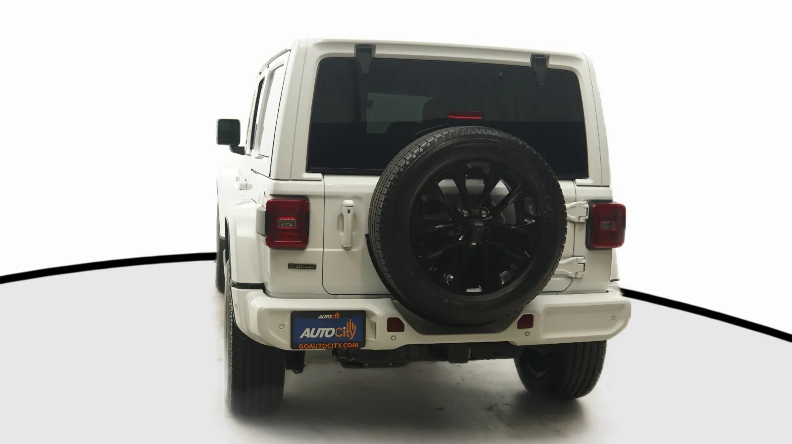 Jeep Wrangler photo 13