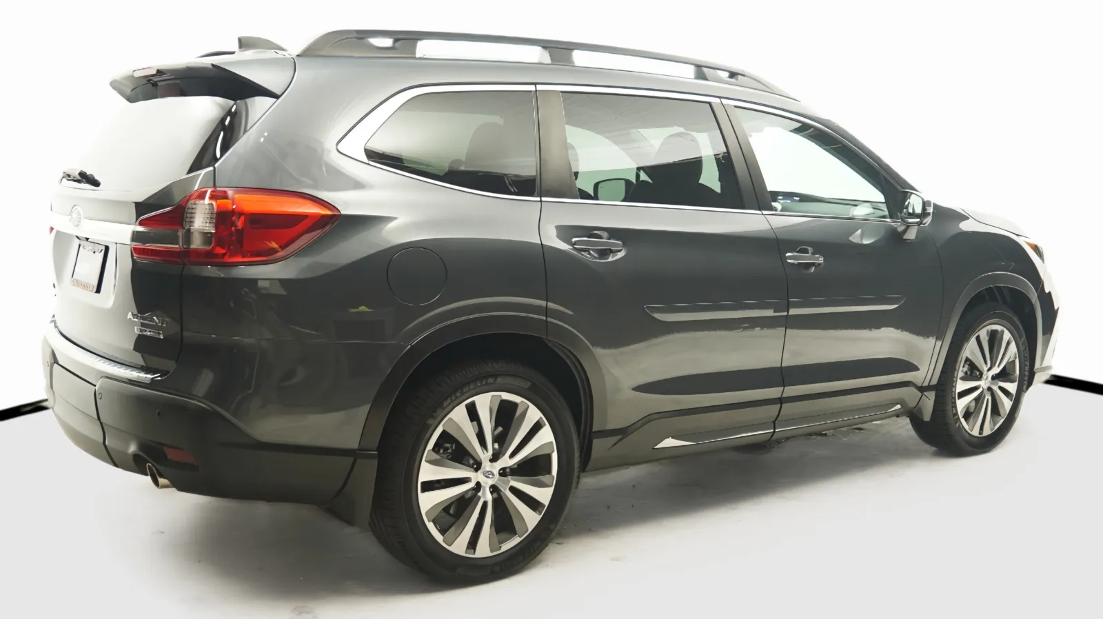 More photos of 2021 Subaru Ascent Touring at Auto City, CA