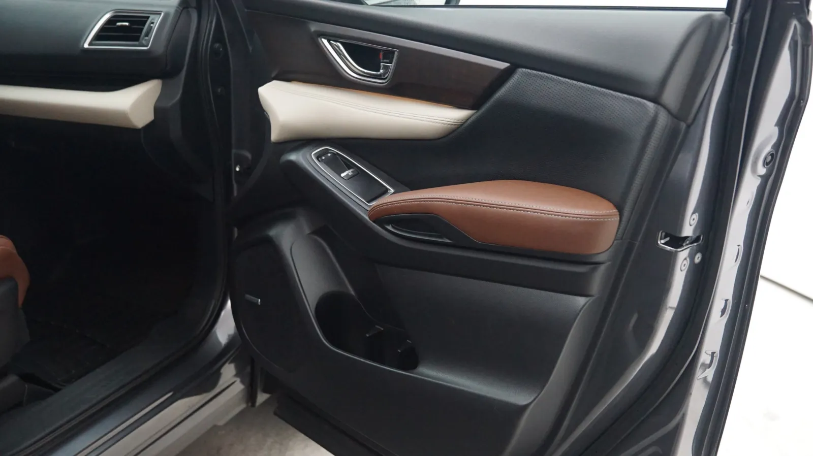 Subaru Ascent photo 13