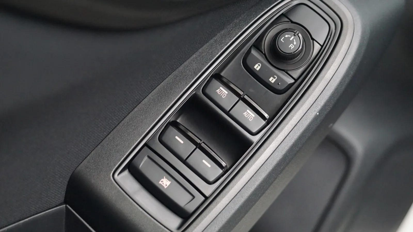 Subaru Crosstrek photo 14