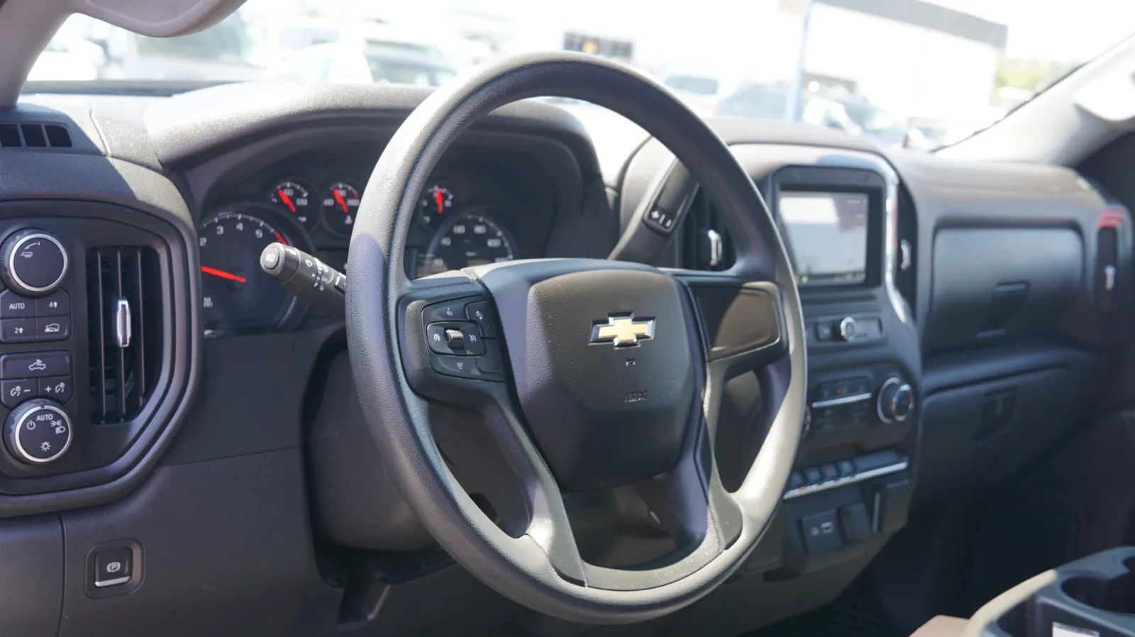 Chevrolet Silverado photo 16