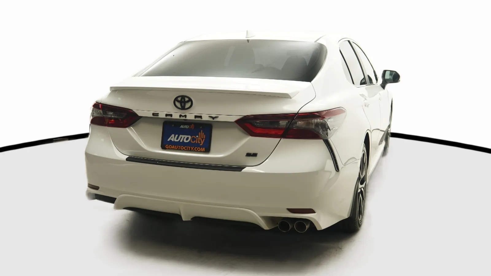 Toyota Camry photo 8