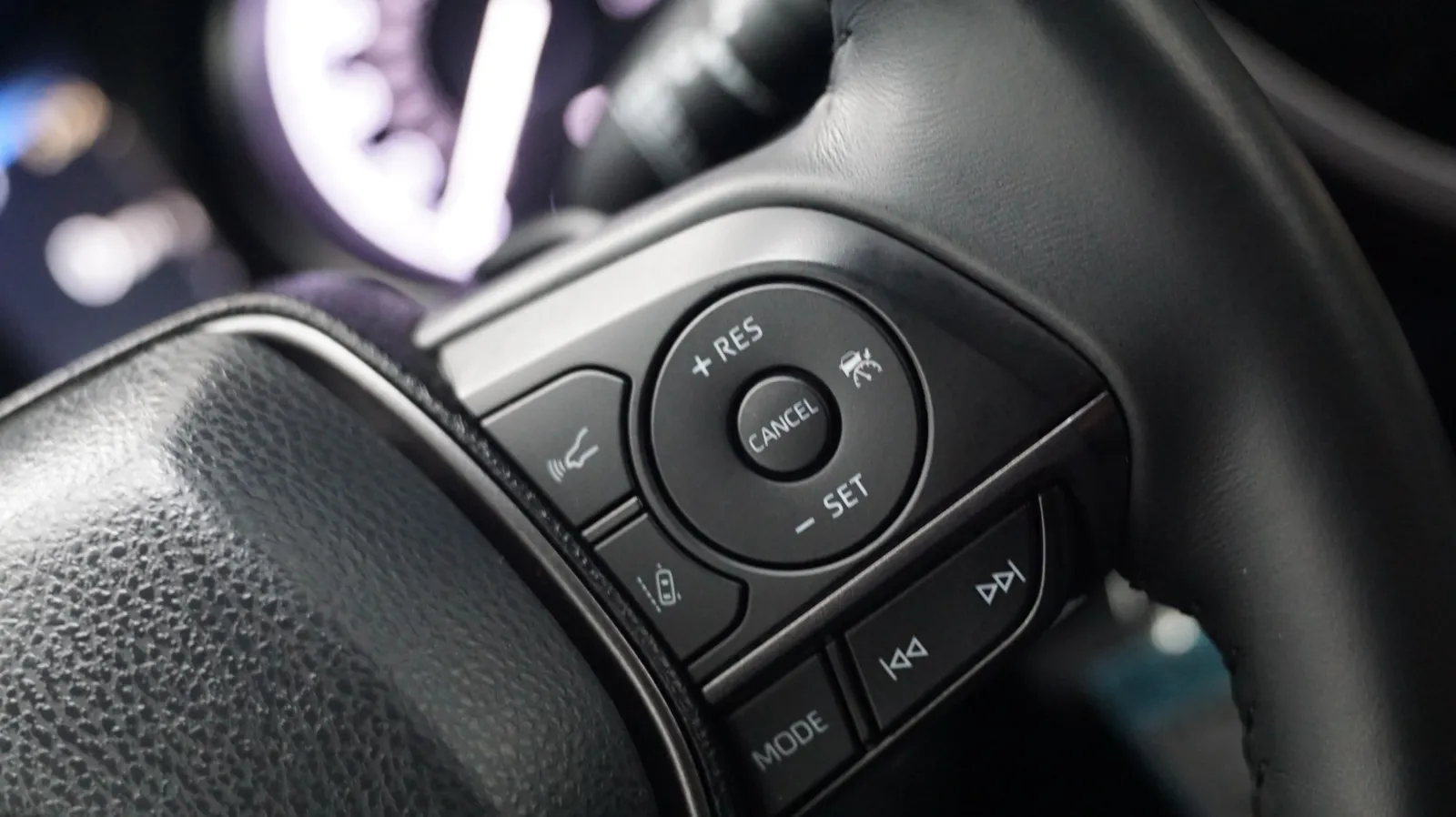 Toyota Camry photo 19