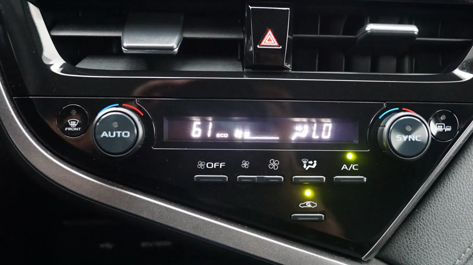 Toyota Camry photo 21