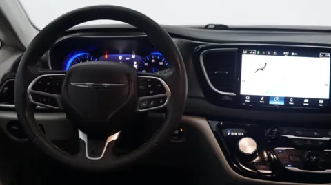 More photos of 2023 Chrysler Pacifica Touring L at Auto City, CA