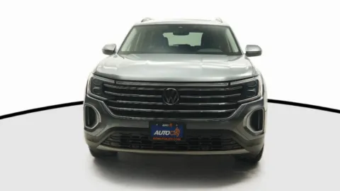 Another view of 2024 Volkswagen Atlas 2.0T SE w/Technology for sale in El Cajon, CA at Auto City
