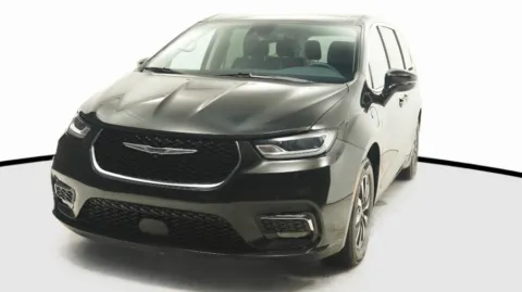 Black 2024 Chrysler Pacifica Hybrid Select for sale in El Cajon, CA