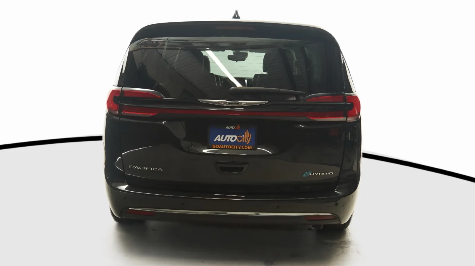 Chrysler Pacifica photo 8