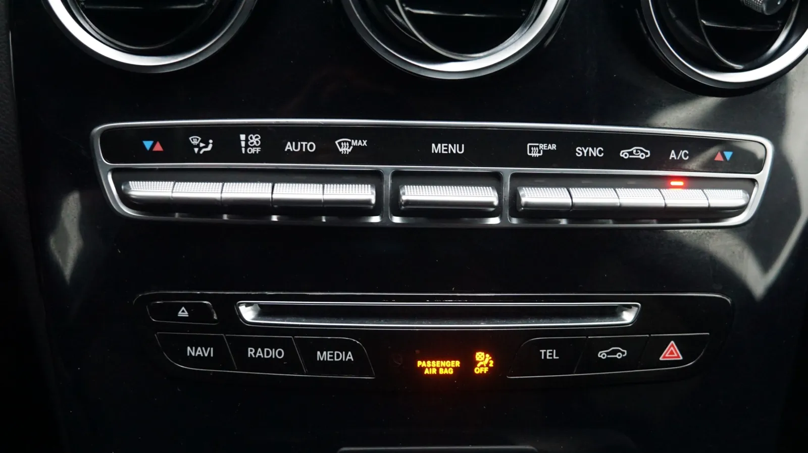 Mercedes-Benz C-Class photo 20